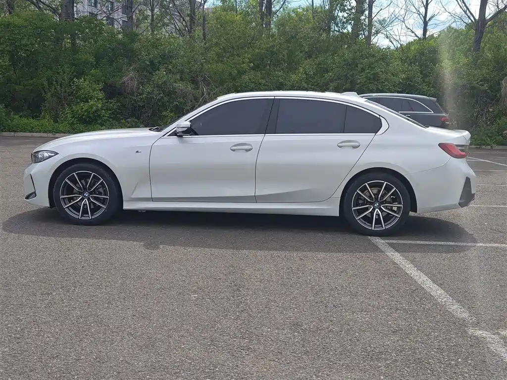 BMW 3 Series 2023