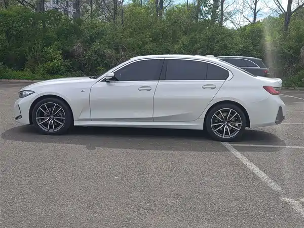 BMW 3 Series 2023