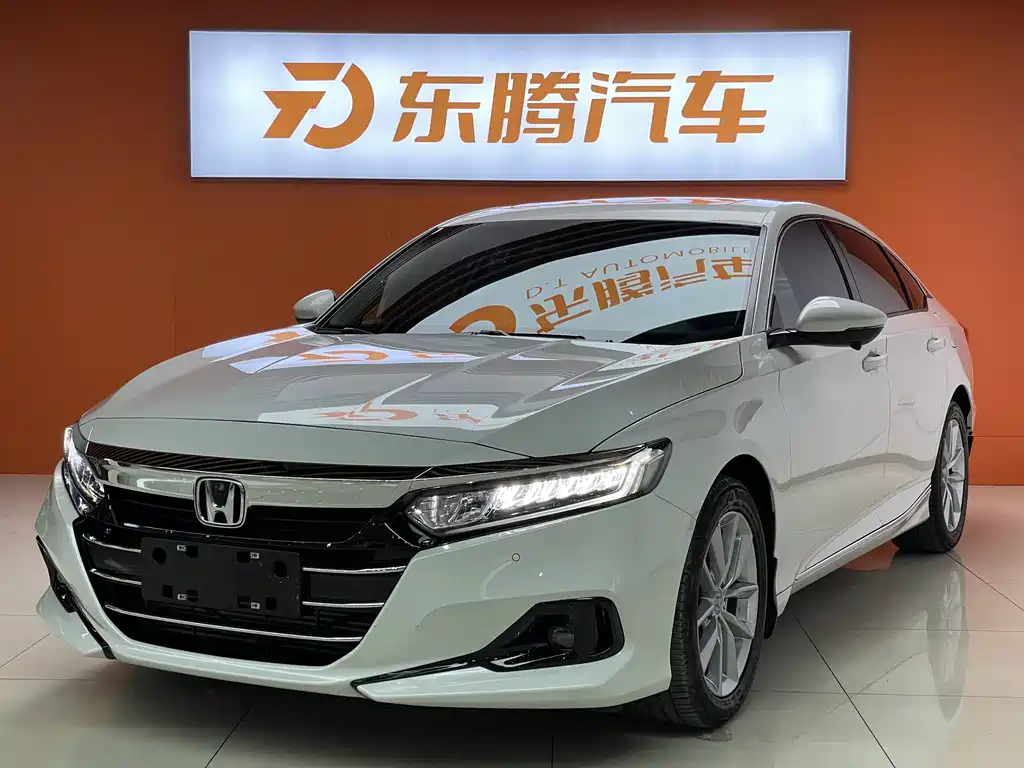 Honda Accord 2023 — фото 1