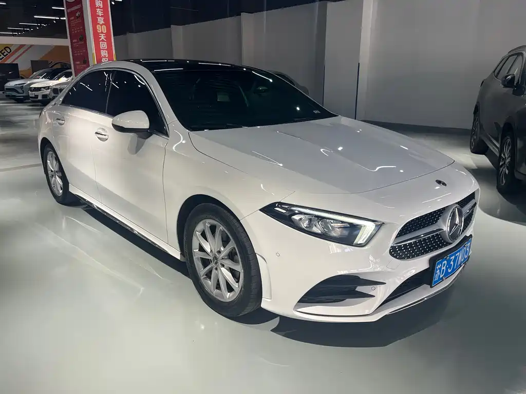 Mercedes-Benz A-Class 2020 — фото 3