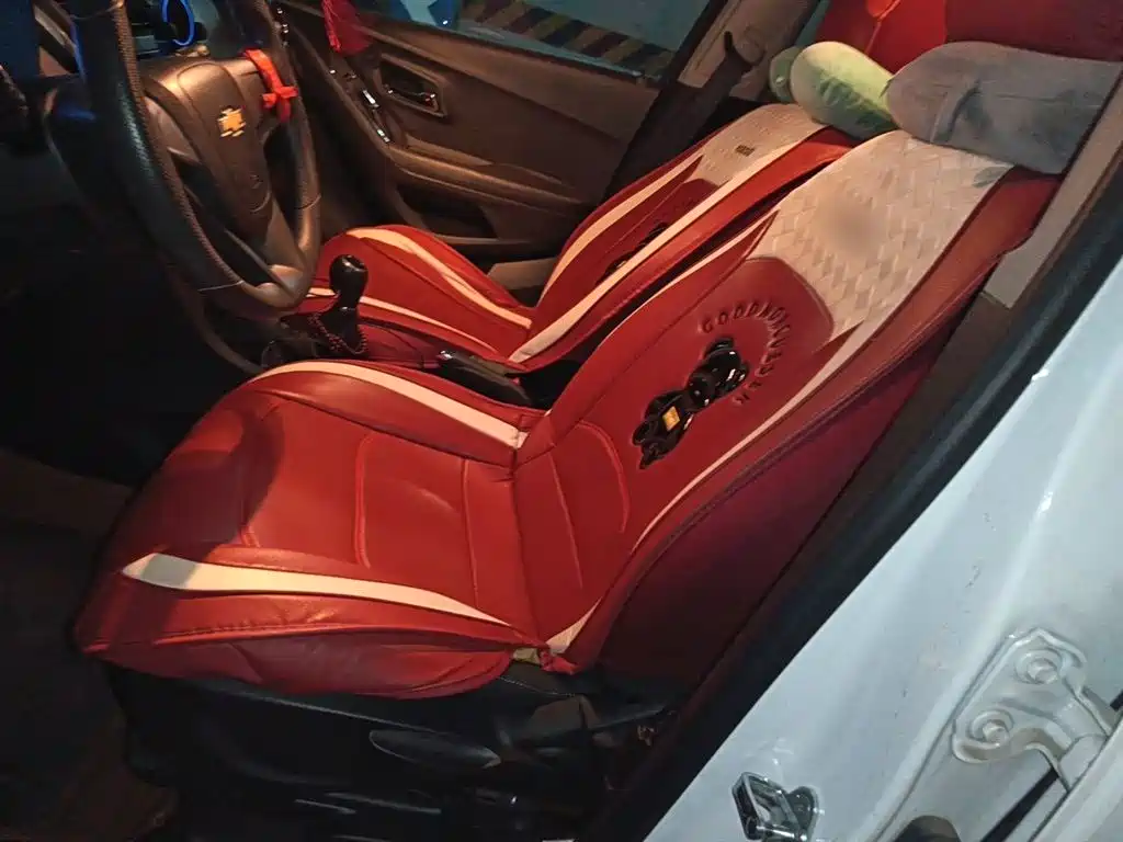 Chevrolet Trax 2015 — фото 17
