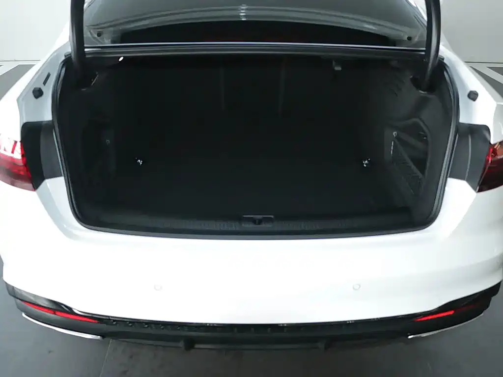 Audi A4L 2024