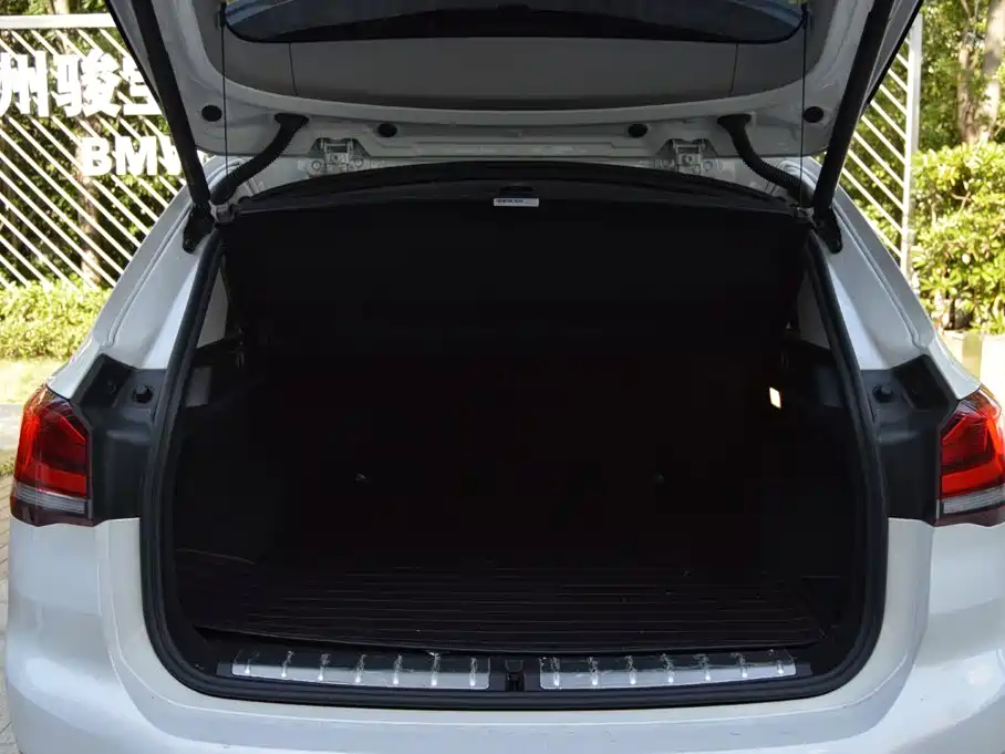 BMW X1 2021 — фото 12