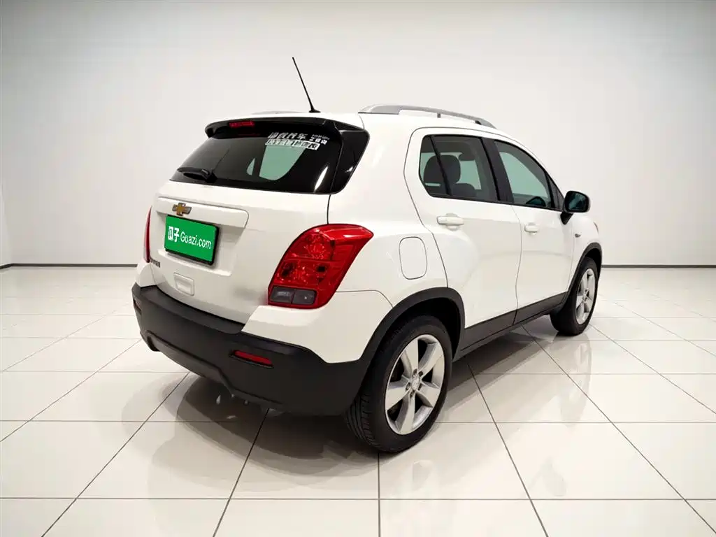 Chevrolet Trax 2015 — фото 6
