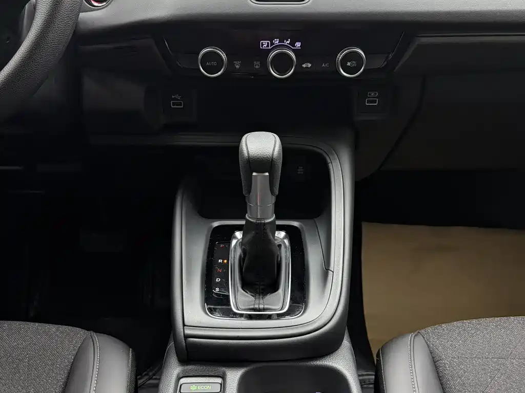 Honda Vezel 2023 — фото 13