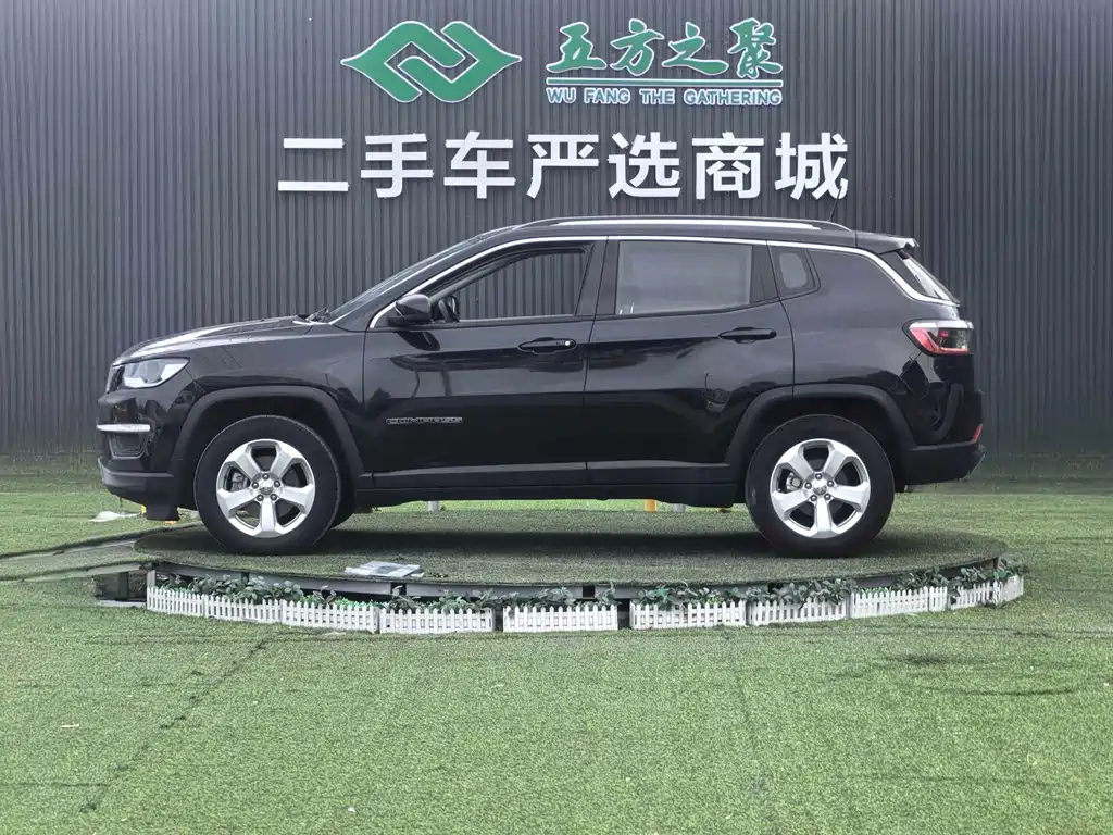 Jeep Compass 2020 — фото 22