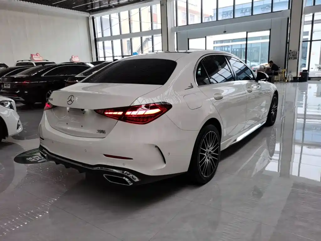 Mercedes-Benz C-Class 2023