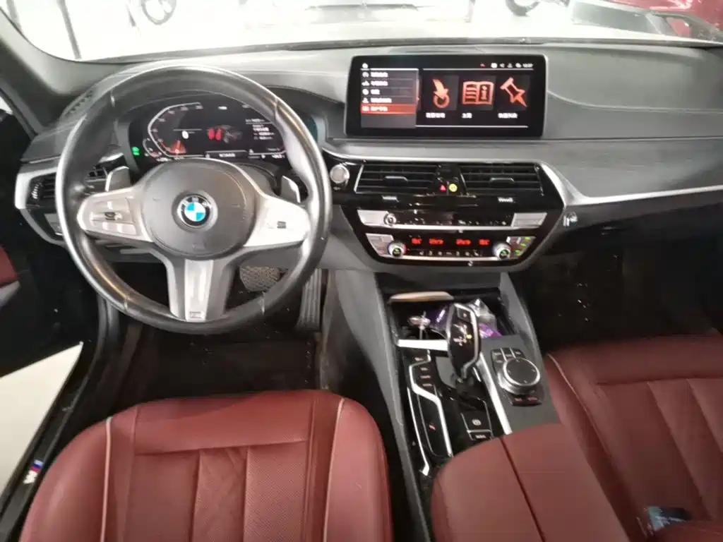 BMW 5 Series 2023