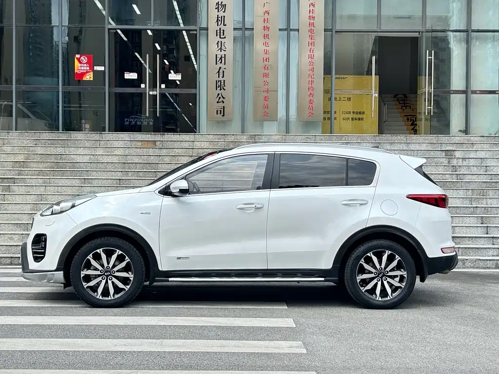 Kia KX5 2016 — фото 3