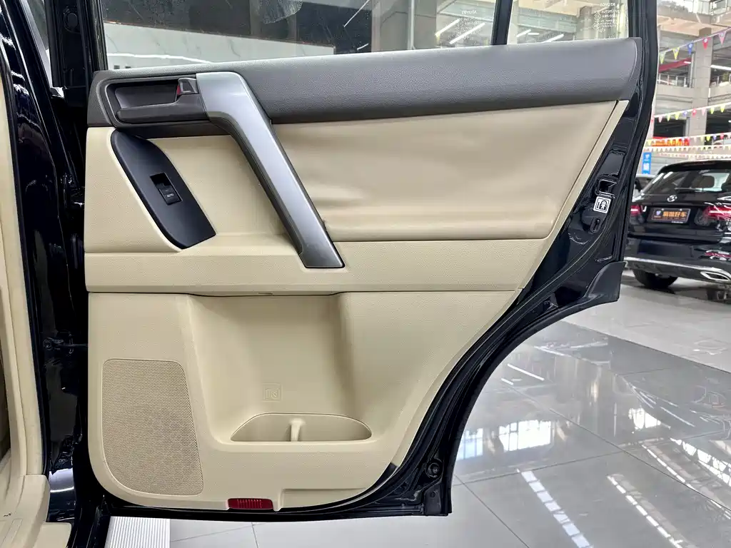 Toyota Prado 2018 — фото 22