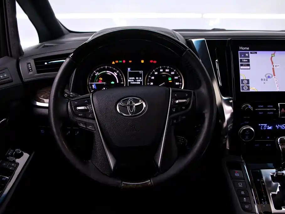 Toyota Vellfire 2020 — фото 7