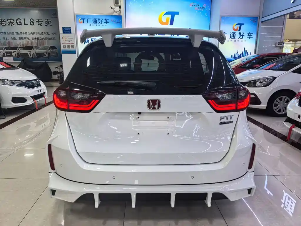 Honda Fit 2023 — фото 9