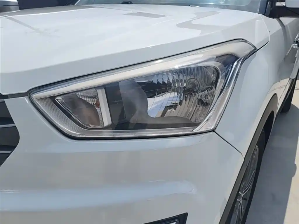 Hyundai ix25 2015 — фото 24