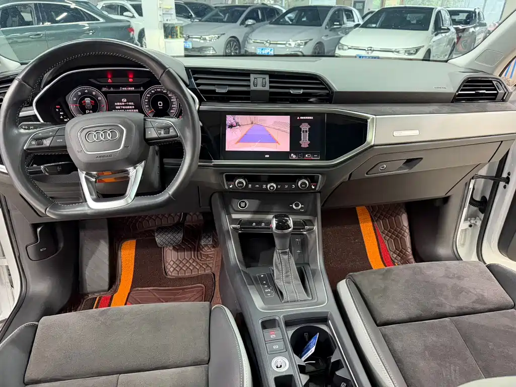 Audi Q3 2022 — фото 16