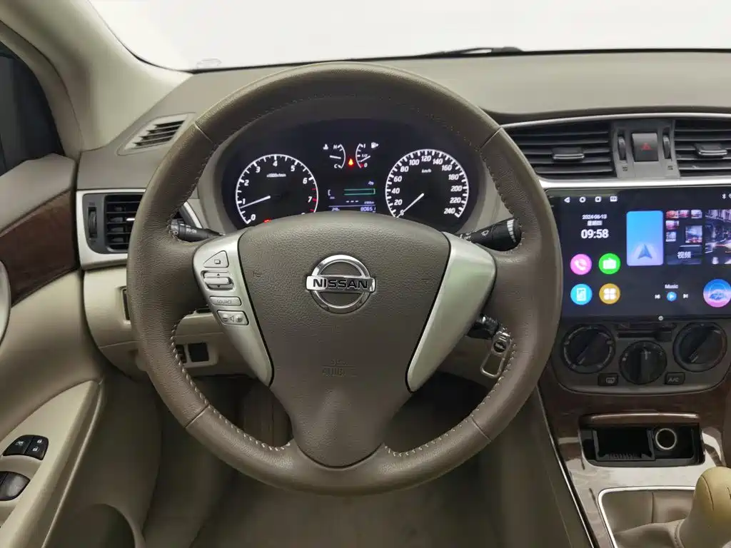 Nissan Sylphy 2013 — фото 11