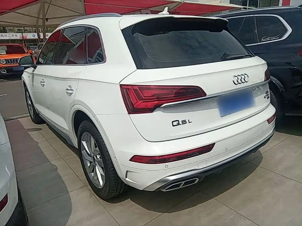 Audi Q5L 2022 — фото 5