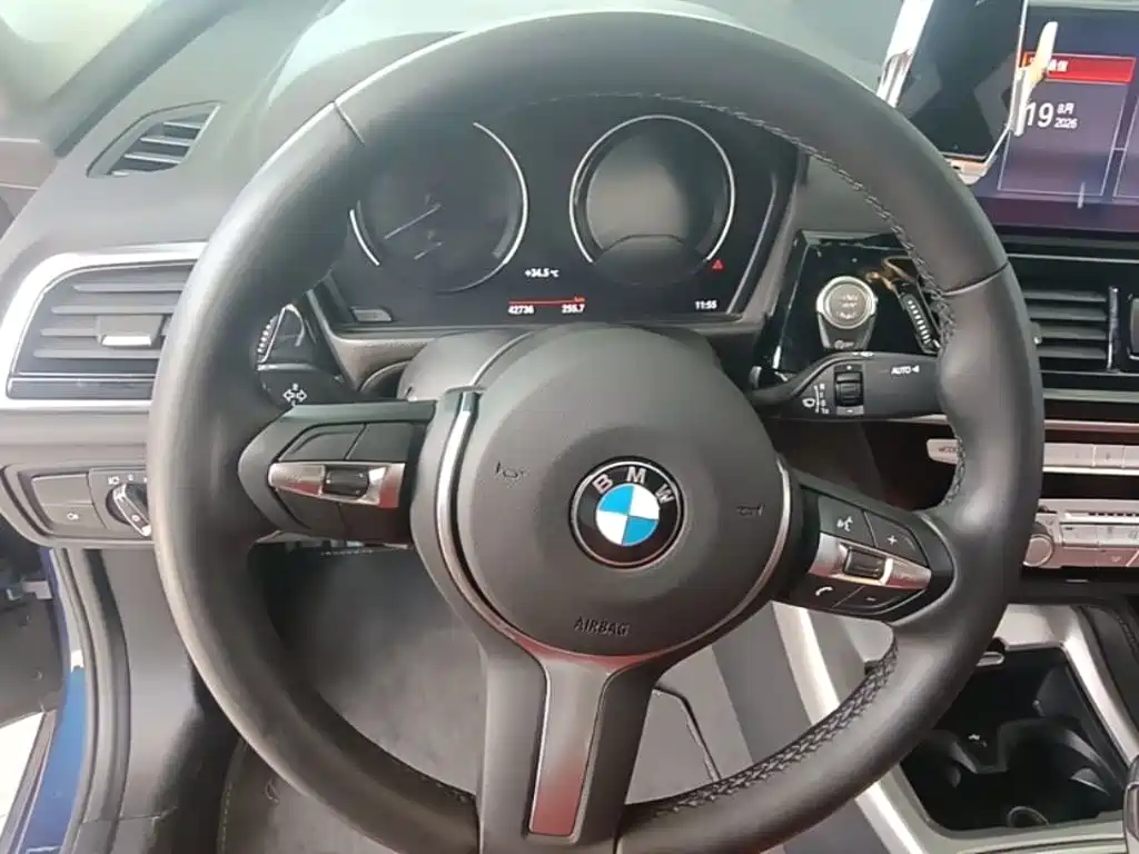 BMW 1 Series 2023 — фото 11