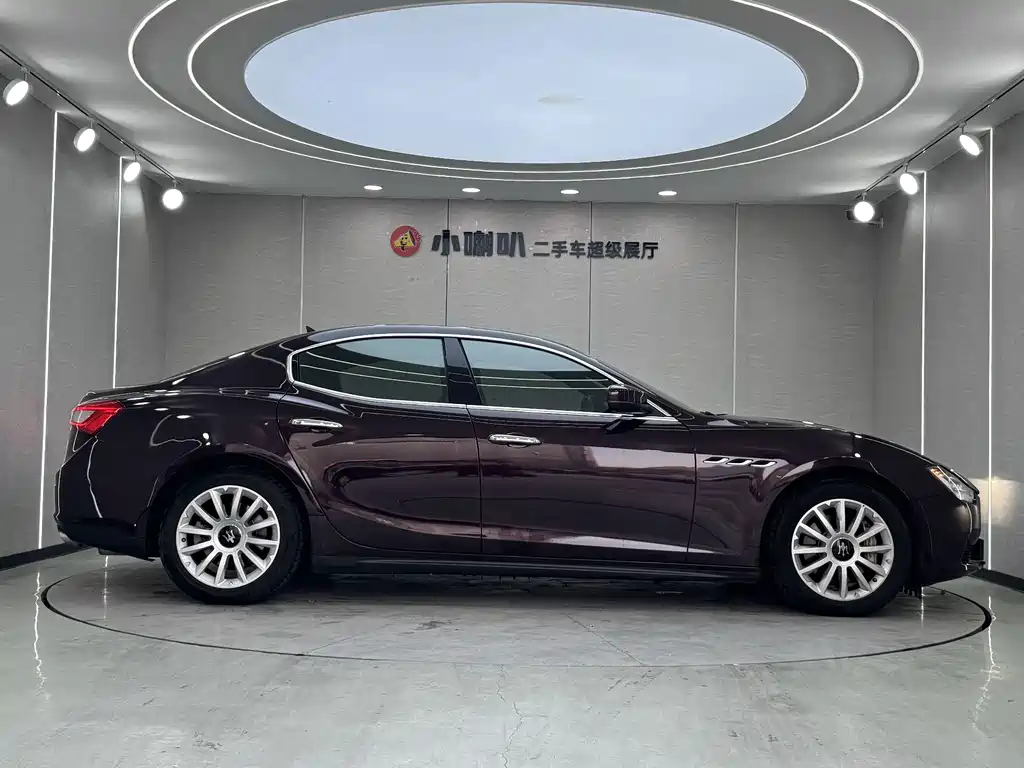 Maserati Ghibli 2017 — фото 24