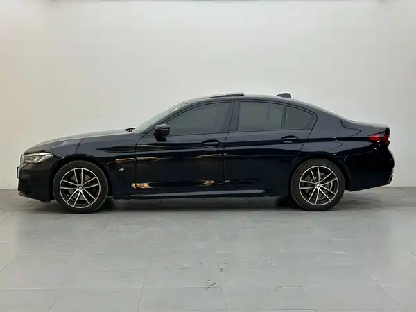 BMW 5 Series 2023