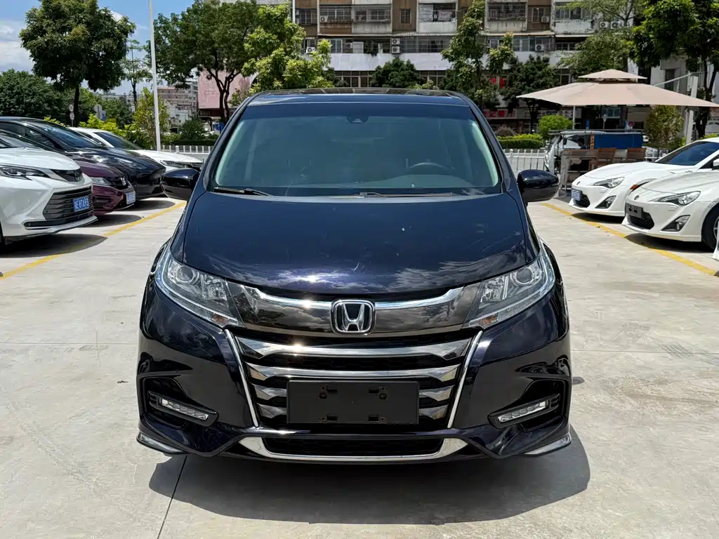 Honda Odyssey 2021 — фото 2