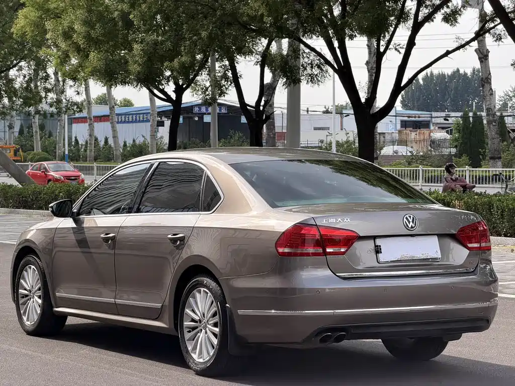 Volkswagen Passat 2013