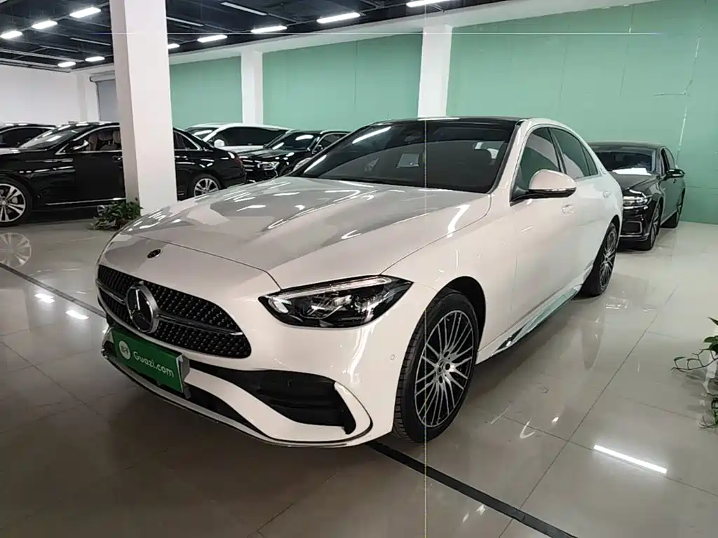 Mercedes-Benz C-Class 2024