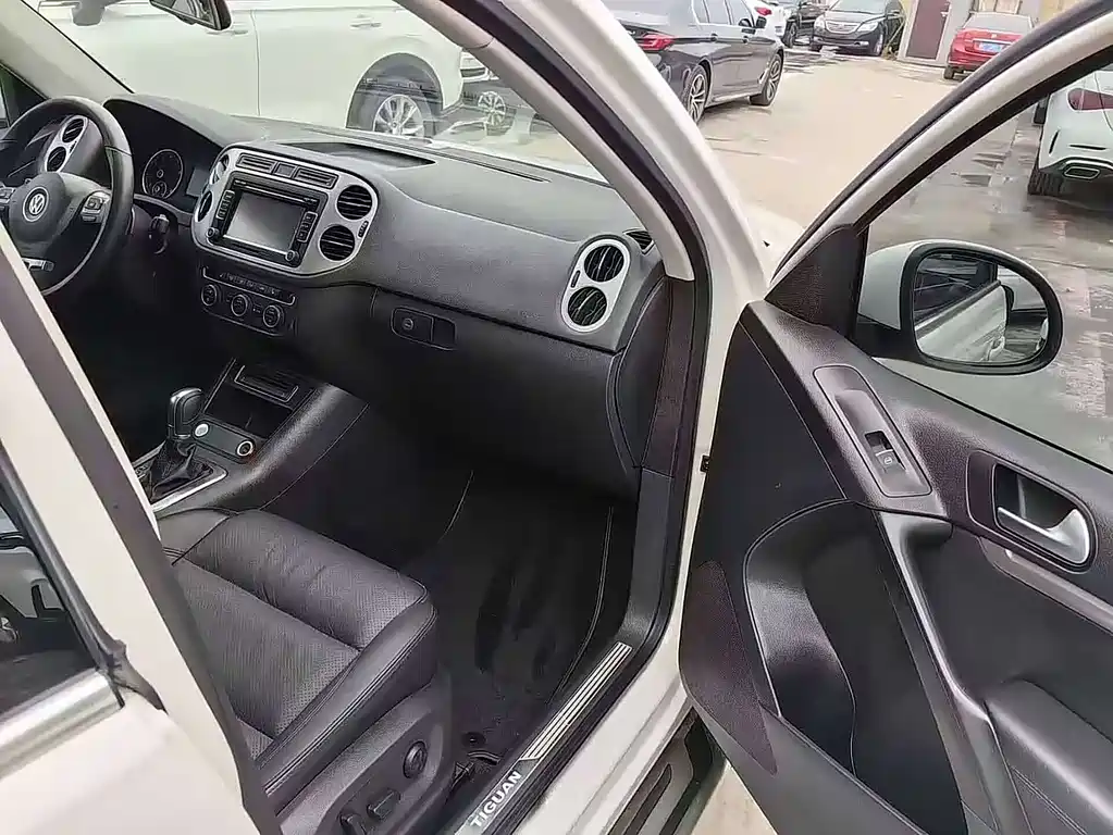 Volkswagen Tiguan 2015 — фото 4