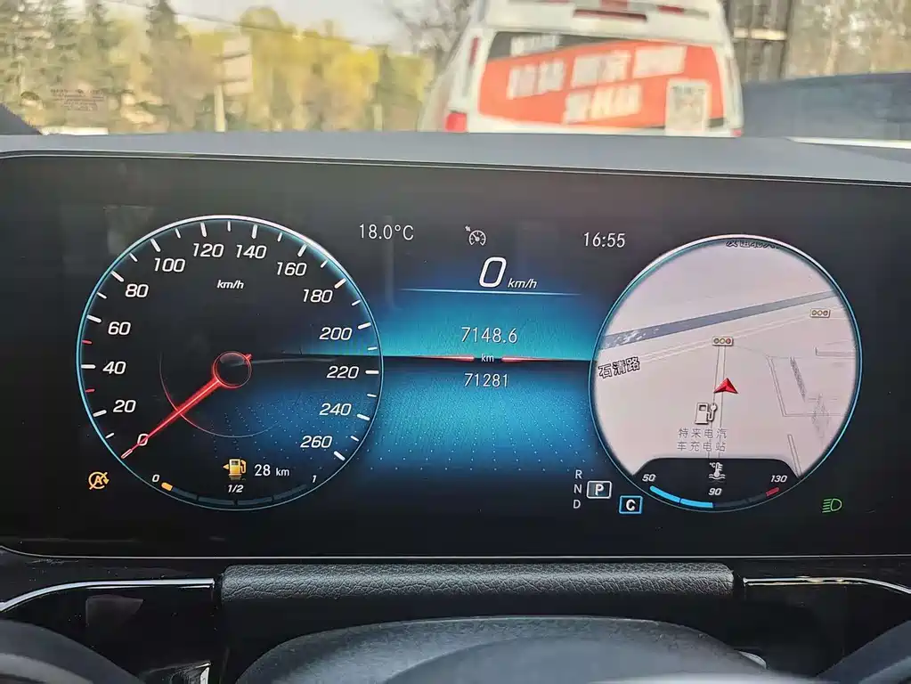 Mercedes-Benz GLA 2021 — фото 13