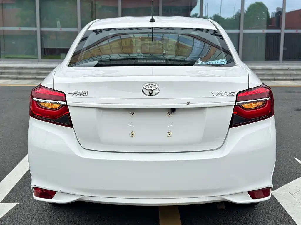 Toyota Vios 2022 — фото 14
