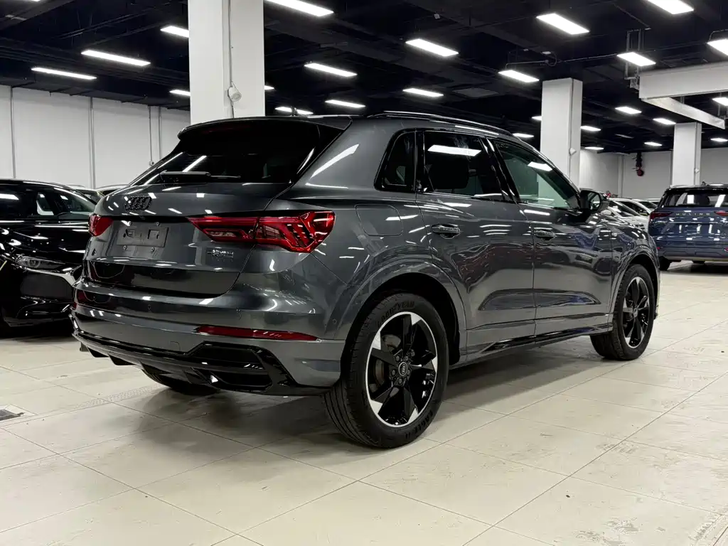 Audi Q3 2021