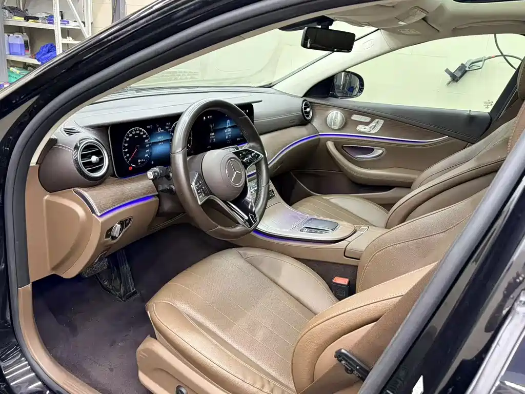 Mercedes-Benz E-Class 2022