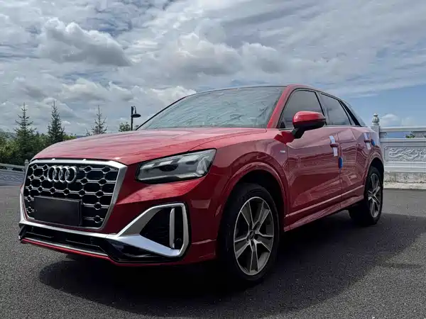 Audi Q2L 2021