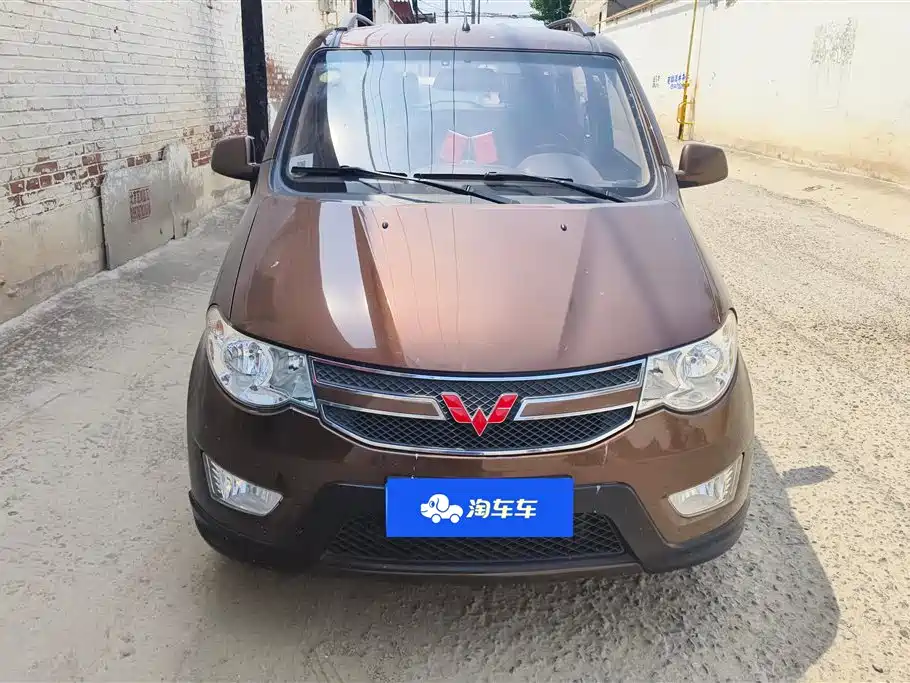 Wuling Hongguang 2018 — фото 2
