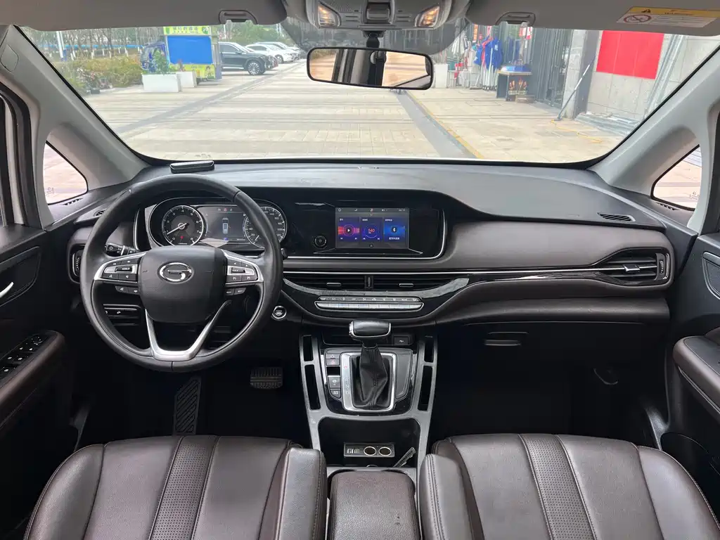 GAC Motor Trumpchi M6 2020 — фото 8