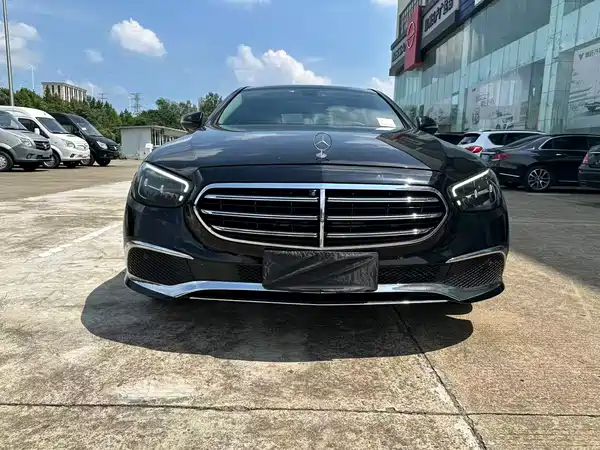 Mercedes-Benz E-Class 2021