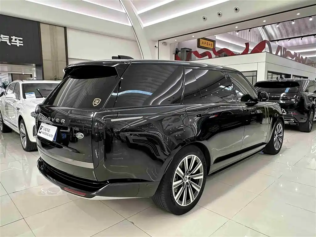 Land Rover Range Rover 2024 — фото 16
