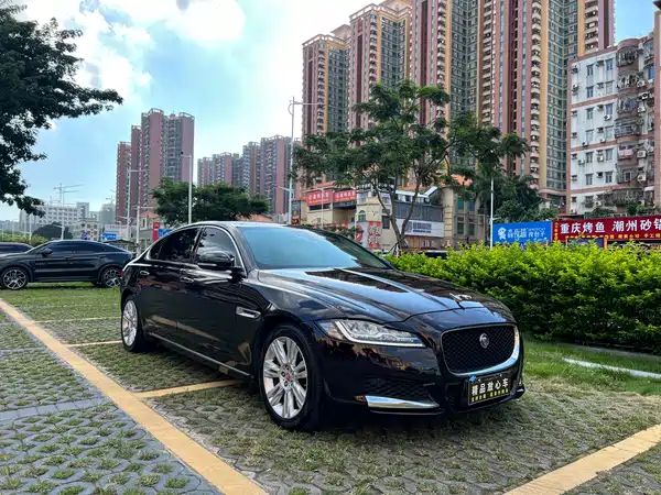 Jaguar XFL 2018