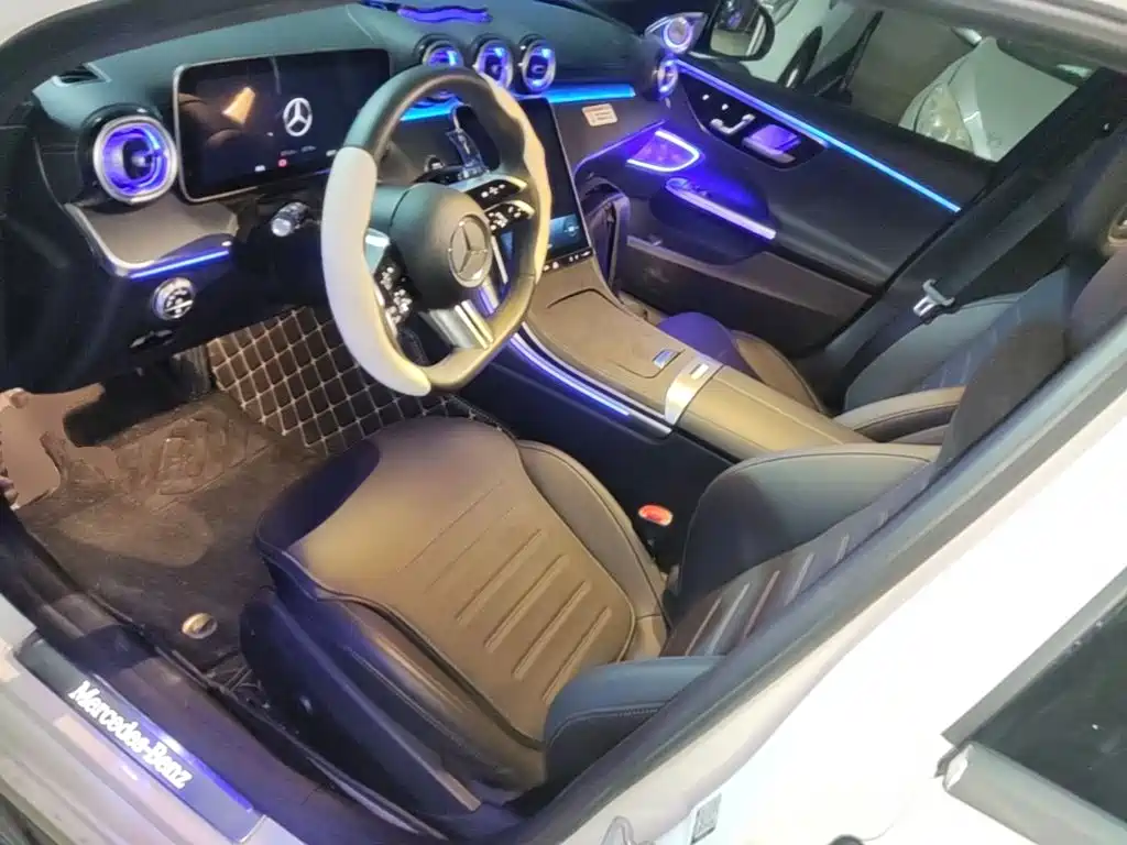Mercedes-Benz C-Class 2023 — фото 15