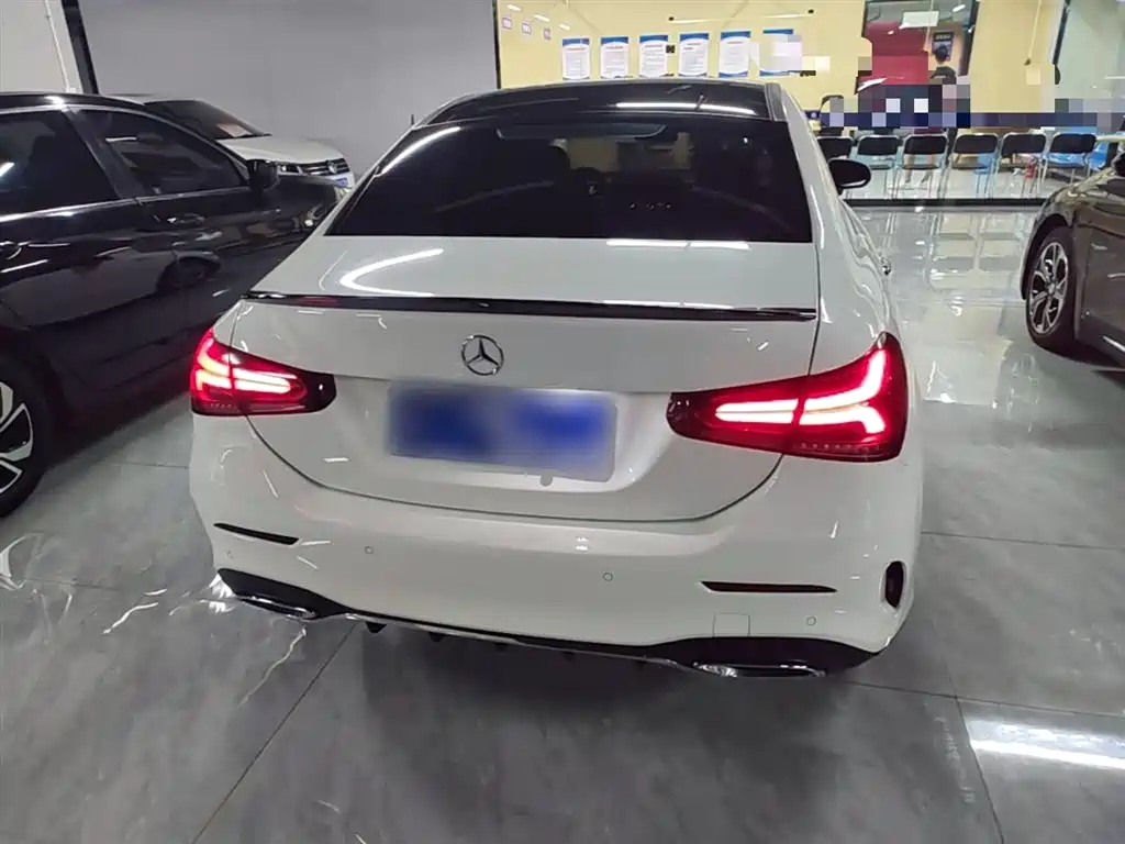 Mercedes-Benz A-Class 2021 — фото 6