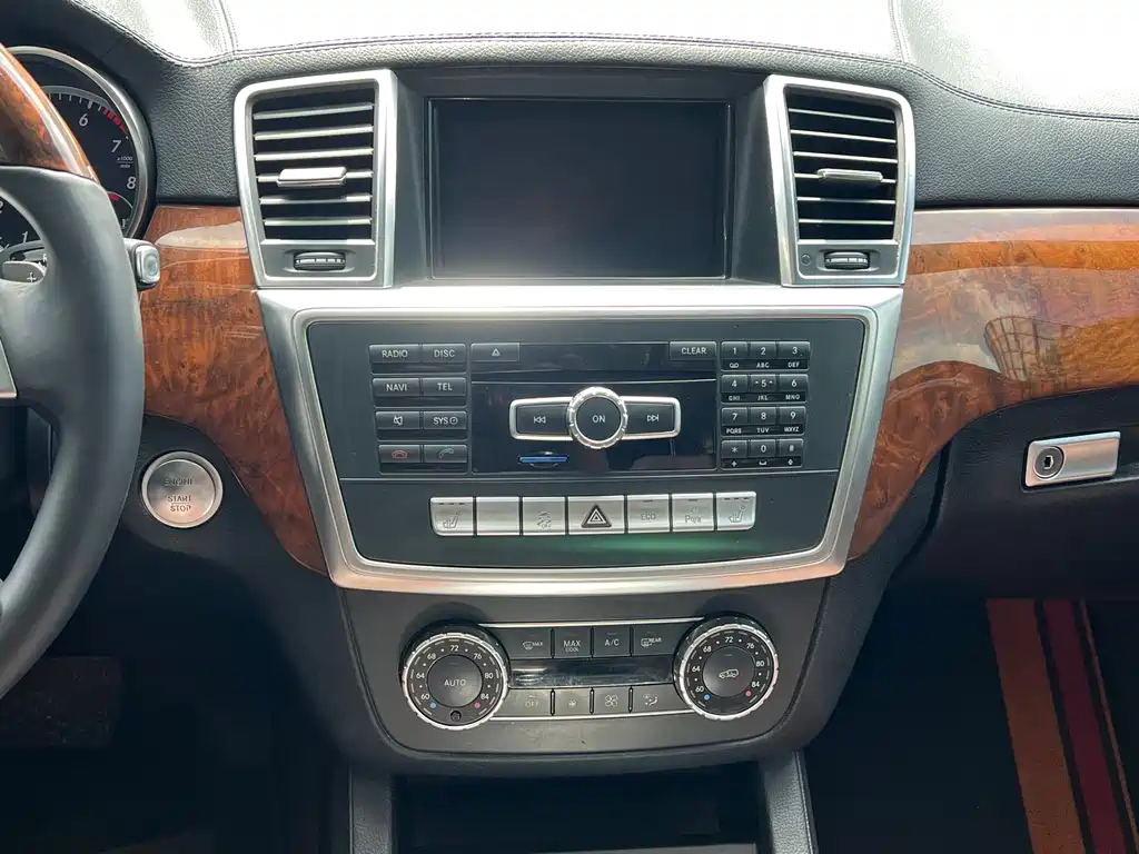 Mercedes-Benz GL-Class 2015 — фото 10