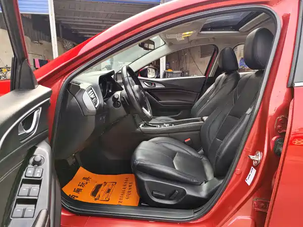 Mazda 3 Axela 2019