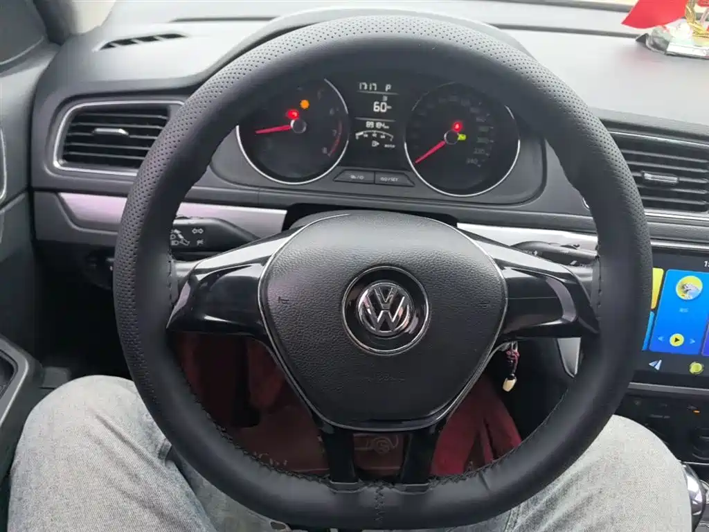 Volkswagen Lavida 2016 — фото 11