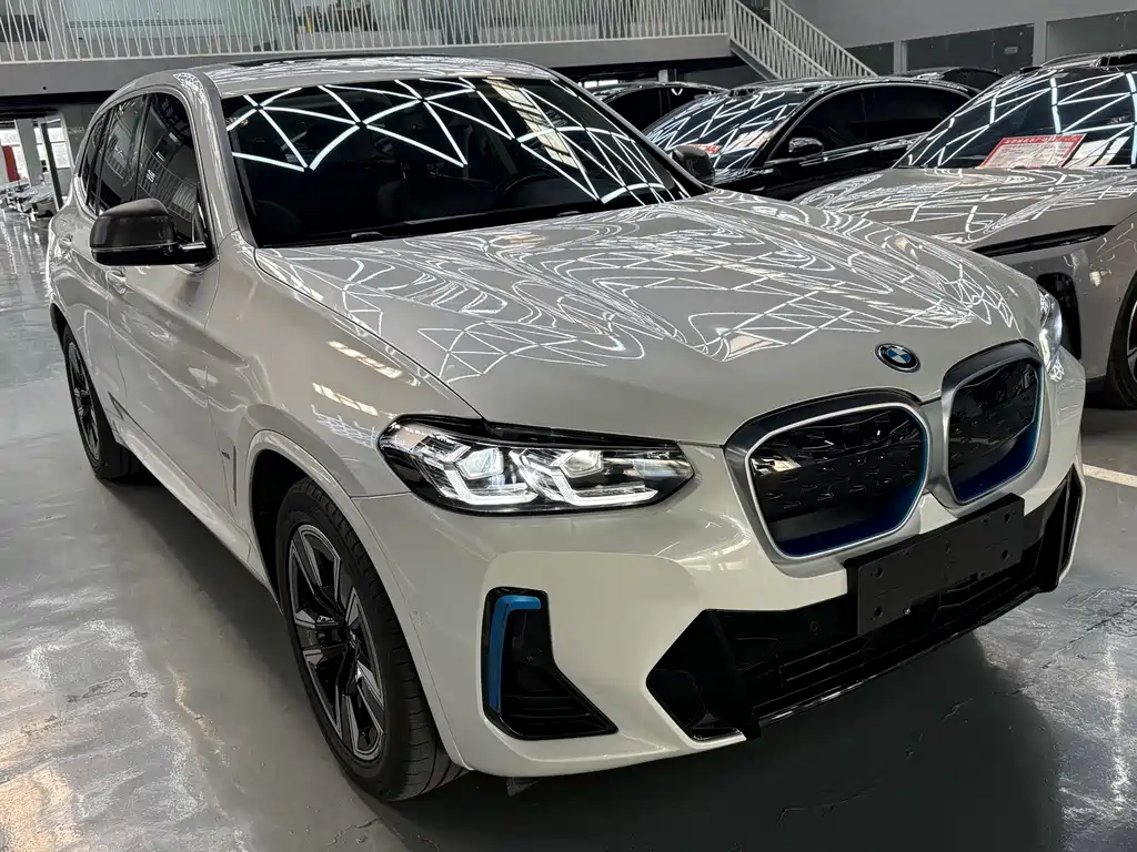 BMW iX3 2021 — фото 2