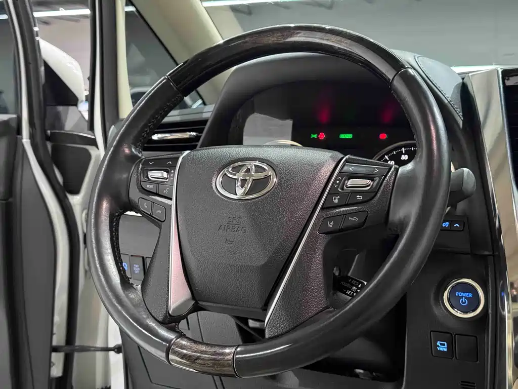 Toyota Alphard 2021 — фото 12