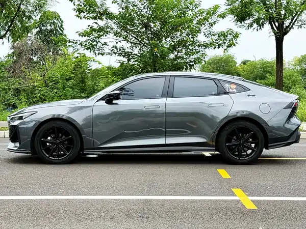 Changan UNI-V 2022