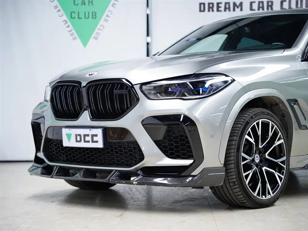 BMW X6 M 2022 — фото 24