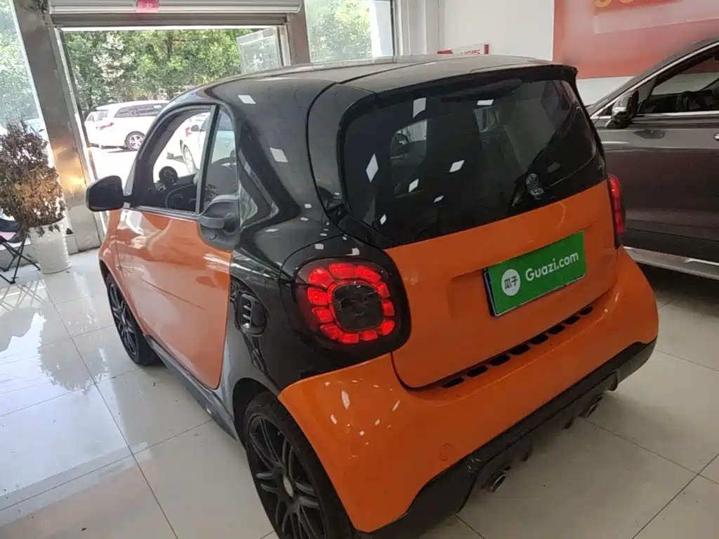 smart fortwo 2018 — фото 23