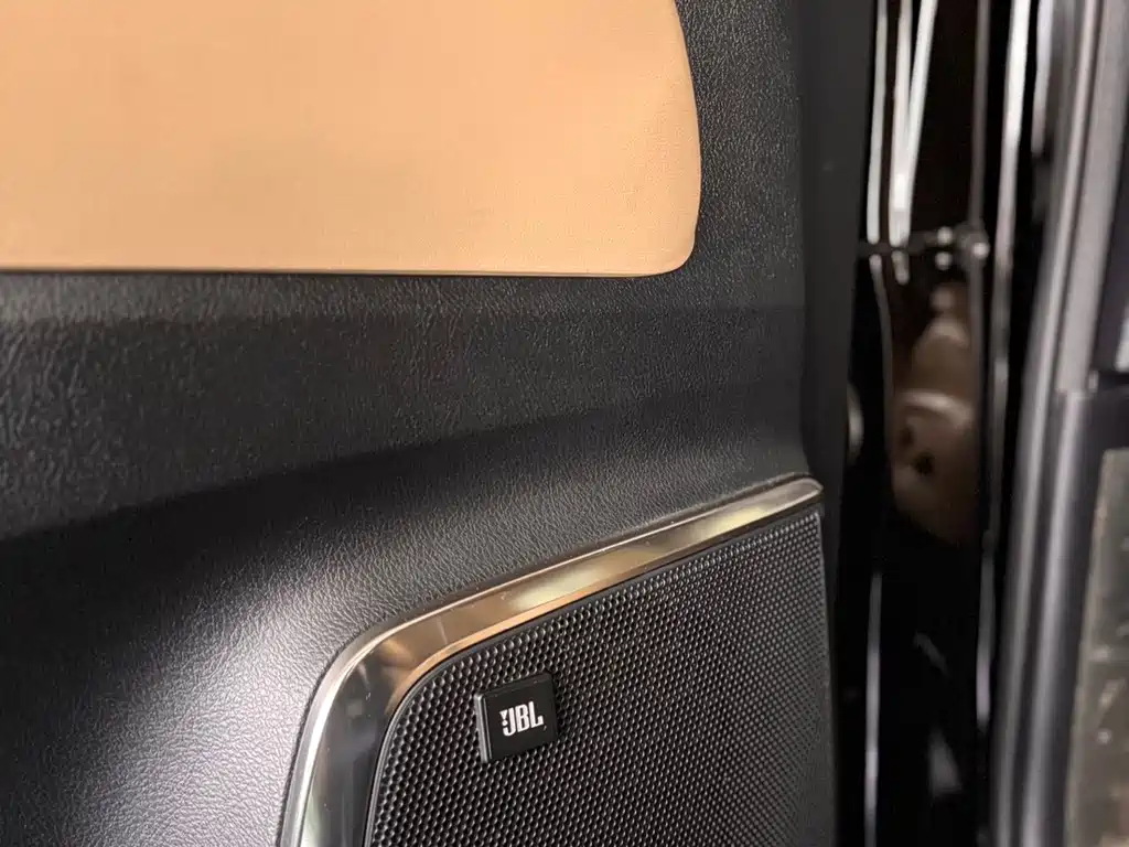 Toyota Alphard 2018 — фото 5