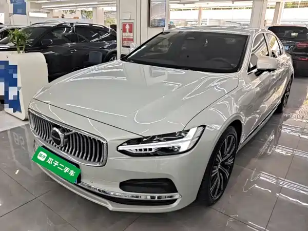 Volvo S90 2022