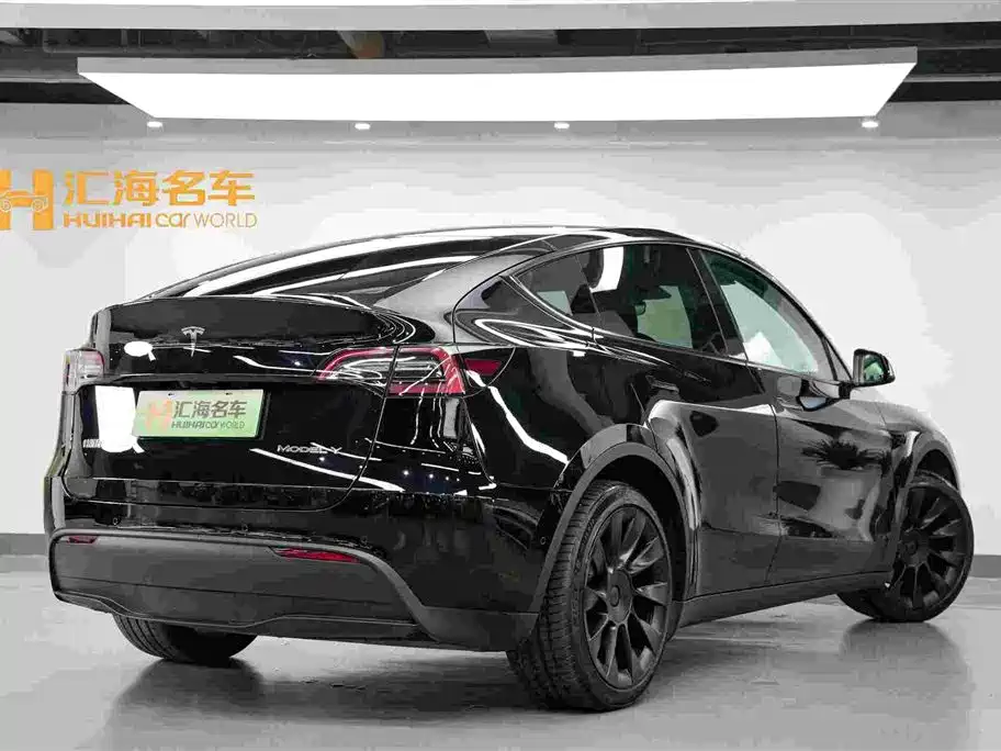 Tesla Model Y 2023 — фото 4